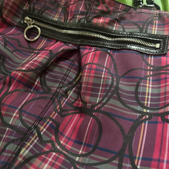 Tartan Plaid Coach Bag w/ Zippered Pouch - Picture 4 of 4